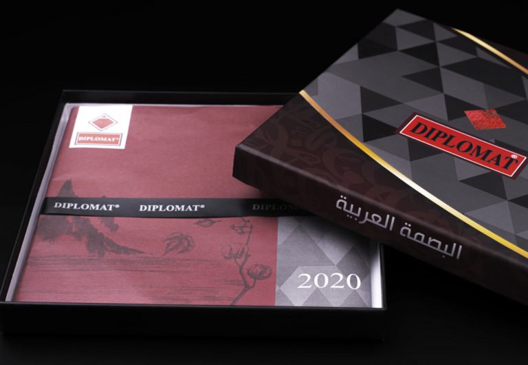 شماغ البصمة العربية أحمر