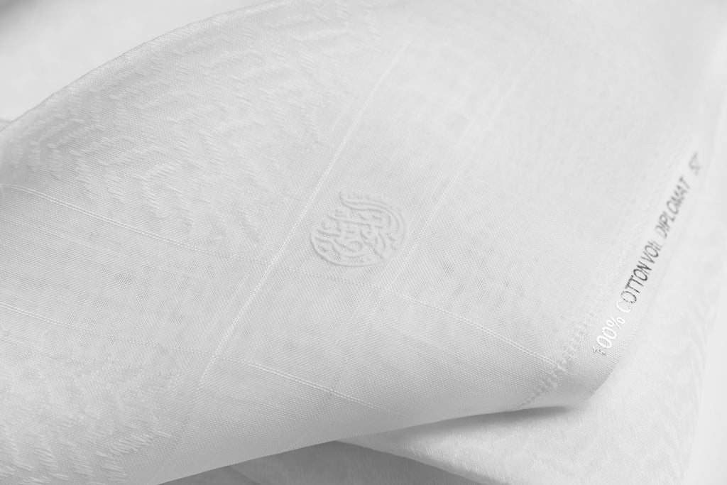 شماغ توباز أبيض