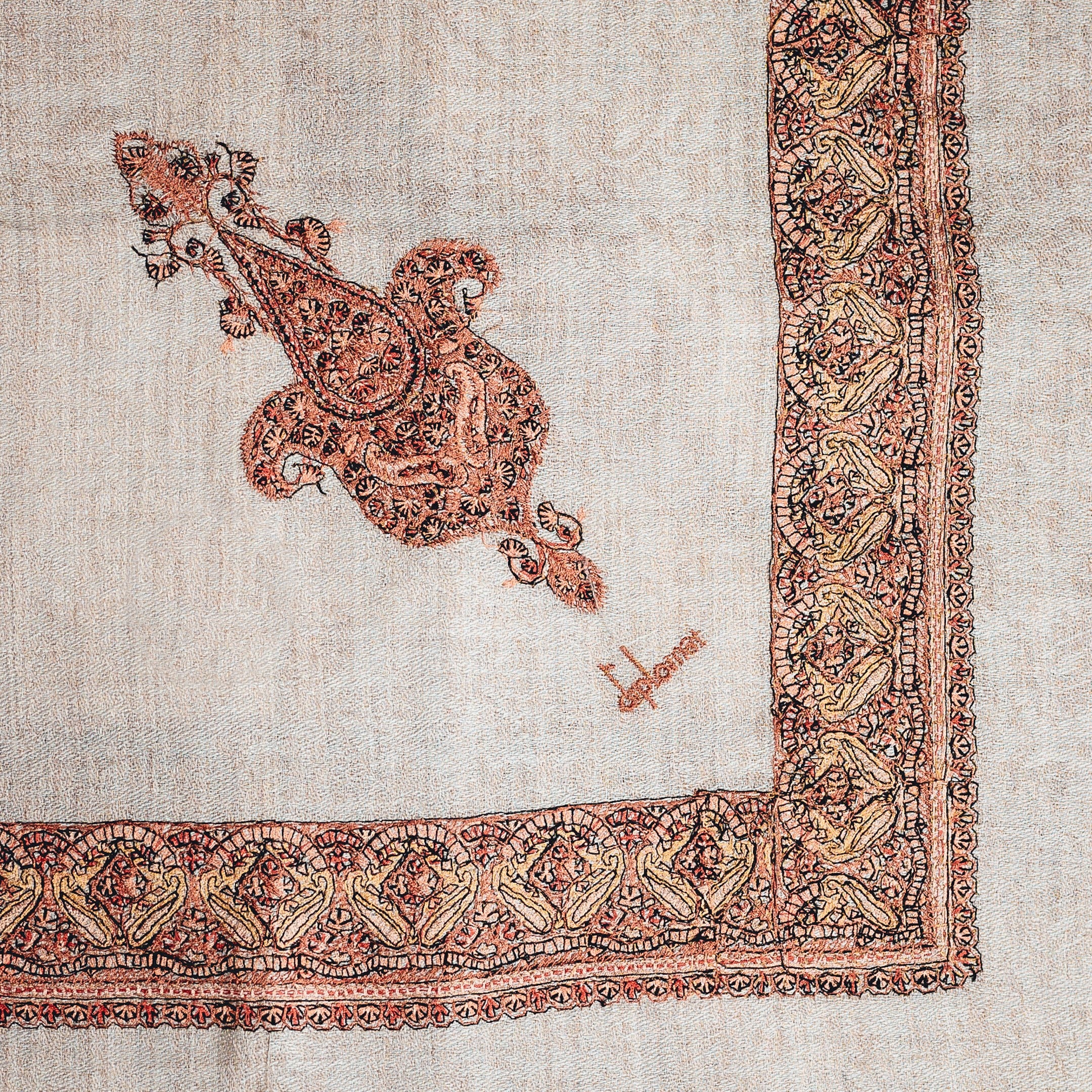 شال صوف بيج